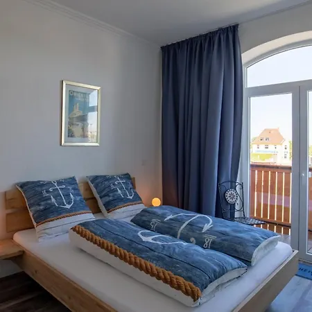 Apartamento Heimathafen Ueber Hafen-Pub Pellworm Exterior foto